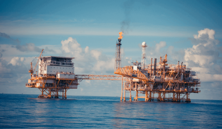 Giá xăng dầu hôm nay 5/12: Kỳ vọng Fed cắt giảm lãi suất