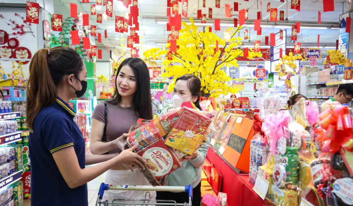 Tổng mức bán lẻ hàng hóa và doanh thu dịch vụ tiêu dùng tháng 01/2025 đạt 573,3 nghìn tỷ đồng