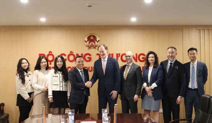 Tăng cường hợp tác Việt Nam - Canada và nâng cao vai trò của Hiệp định CPTPP trong thương mại toàn cầu