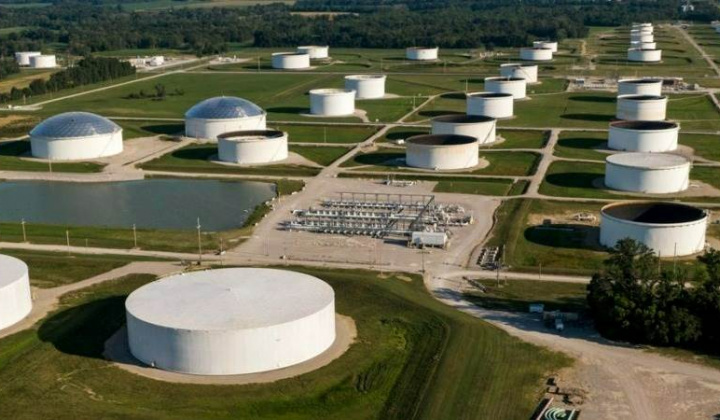 Giá xăng dầu hôm nay 27/2: Nối tiếp đà giảm khi lượng dự trữ nhiên liệu của Hoa Kỳ tăng