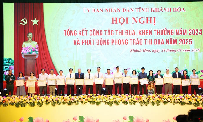 Truyền tải điện 3: Nhận Bằng khen xuất sắc của tỉnh Khánh Hòa