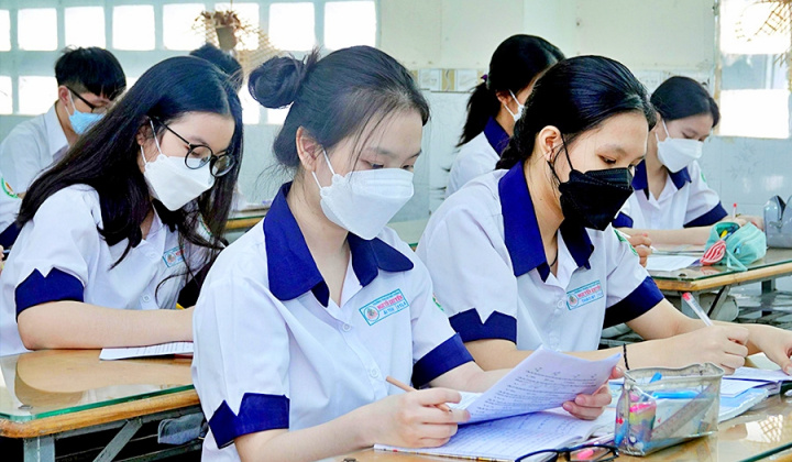 Từng bước thí điểm thi tốt nghiệp THPT trên máy tính