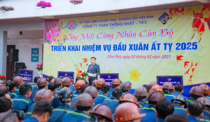 Than Thống Nhất - Năm mới, thắng lợi mới!