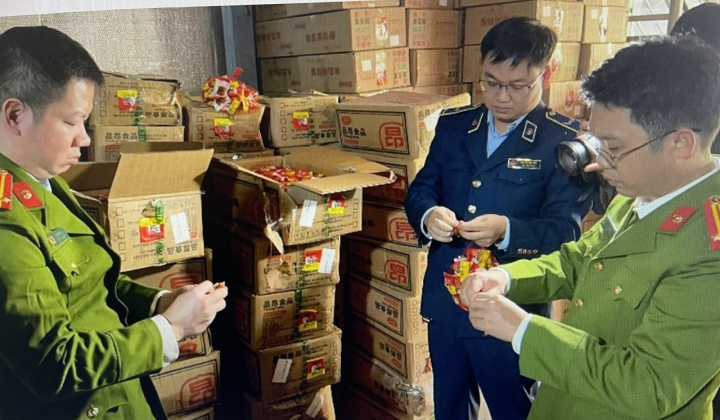 Hà Nội xử lý hơn 2.500 vụ buôn lậu, gian lận thương mại trong tháng 1/2025