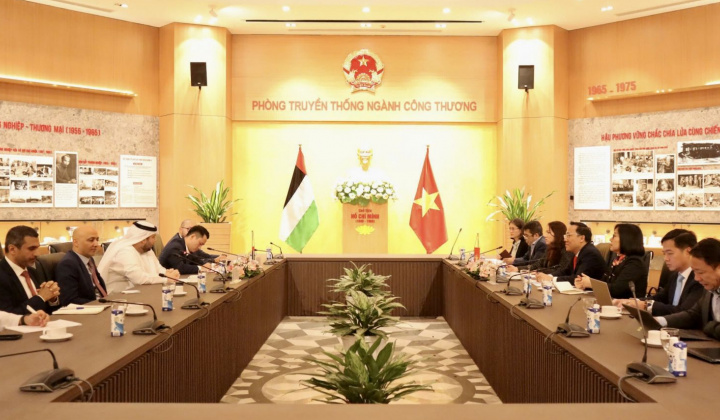 Tiếp tục thúc đẩy hợp tác chặt chẽ Việt Nam - UAE về công nghiệp và năng lượng