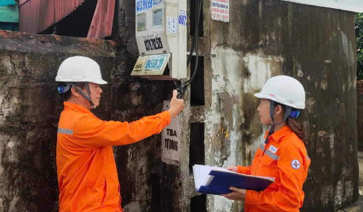 Khách hàng mua điện có trách nhiệm thực hiện biện pháp bảo đảm thực hiện hợp đồng mua bán điện