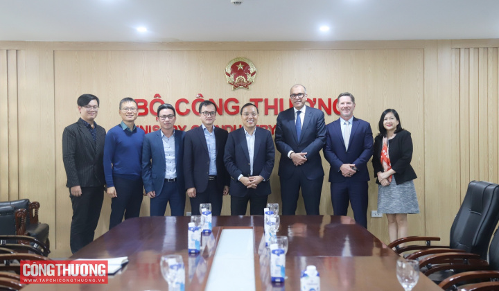 HSBC muốn hỗ trợ doanh nghiệp Việt Nam thực hiện ESG và chuyển đổi xanh