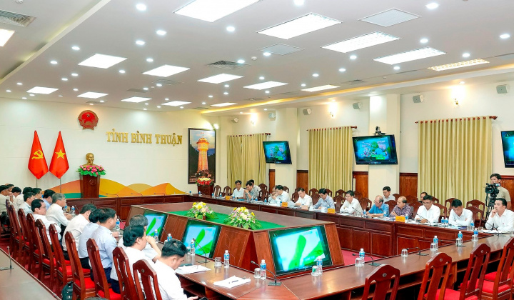 Tổng công ty Sonadezi và Tập đoàn công nghiệp cao su Việt Nam đề nghị đầu tư kinh tế xanh và nhà ở xã hội tại Bình Thuận