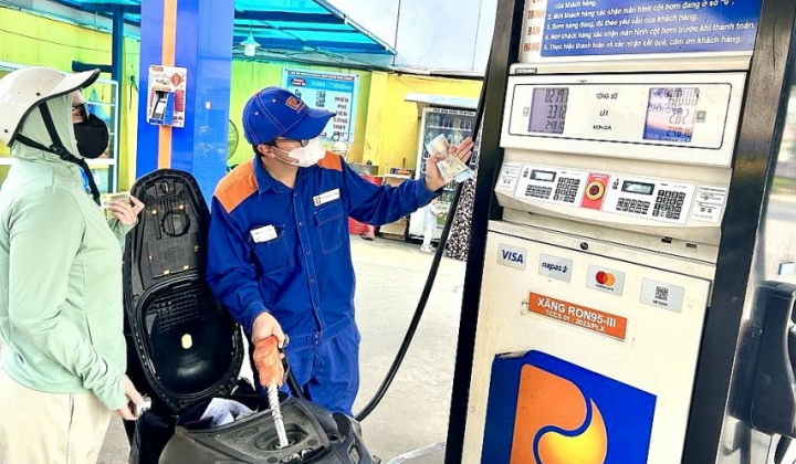 Giá xăng dầu hôm nay 20/3: Giá xăng trong nước tăng trở lại