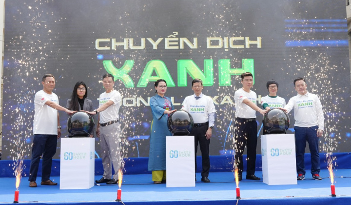 Người dân nâng cao ý thức tiết kiệm năng lượng hưởng ứng Giờ Trái đất 2025