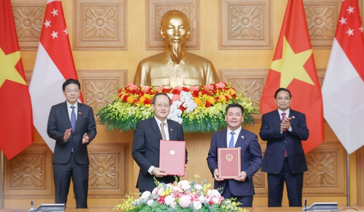 Việt Nam - Singapore trao đổi nhiều văn kiện hợp tác quan trọng