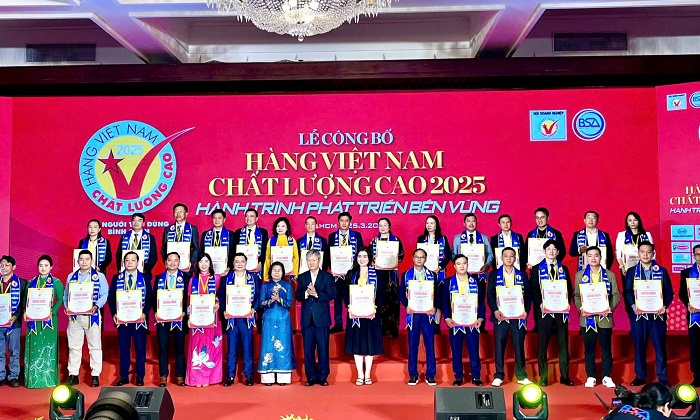 Yến sào Khánh Hòa: 16 năm liên tiếp đạt danh hiệu Hàng Việt Nam chất lượng cao