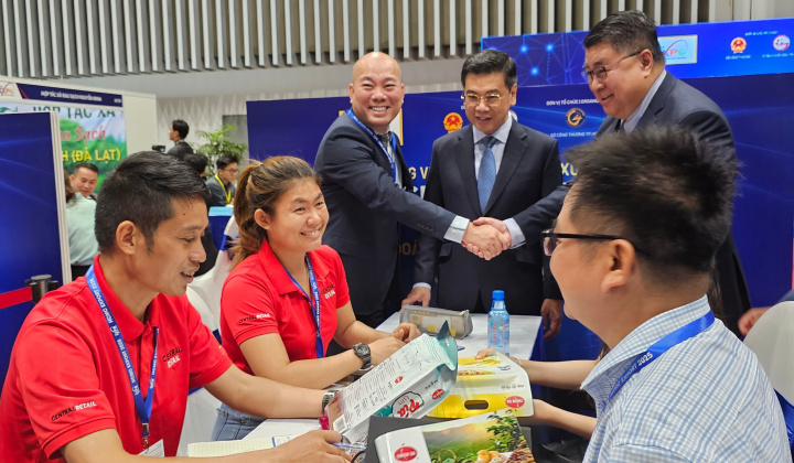 Hơn 700 gian hàng hội tụ tại Hội chợ hàng Việt Nam tiêu biểu Xuất khẩu năm 2025