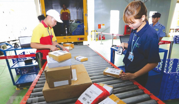 Đề xuất miễn thuế hàng nhập khẩu qua sàn thương mại điện tử từ 1 triệu đồng trở xuống