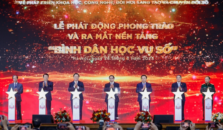 Phong trào "Bình dân học vụ số": Xây dựng xã hội tri thức và giàu sức mạnh công nghệ