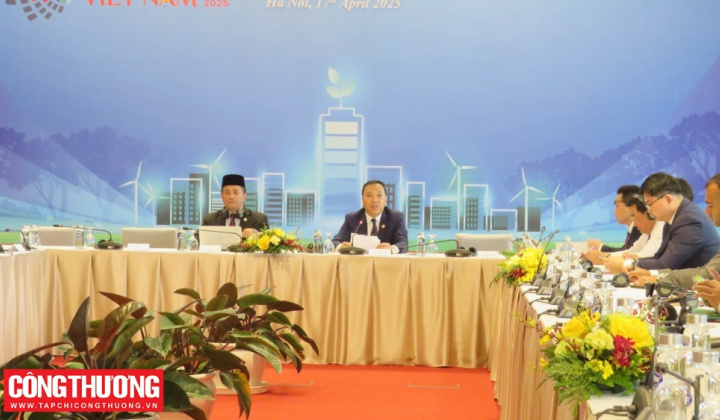 Chuyển đổi năng lượng bền vững tại Việt Nam: Định hướng và kinh nghiệm thực tiễn