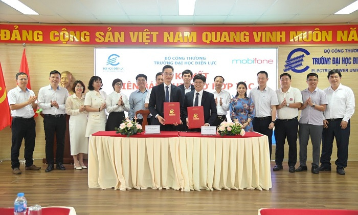EPU hợp tác MobiFone mở ra bước tiến mới trong lĩnh vực điện tử viễn thông và chuyển đổi số