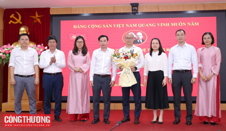 Chi bộ Cục Phòng vệ thương mại: Đoàn kết, trách nhiệm, kỷ cương, phấn đấu hoàn thành tốt nhiệm vụ được giao