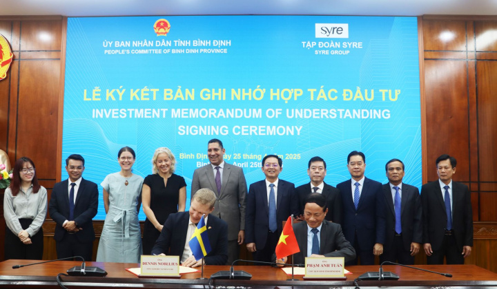 Bình Định ký ghi nhớ đầu tư dự án Tổ hợp sản xuất tái chế vải 1 tỷ USD với Tập đoàn SYRE