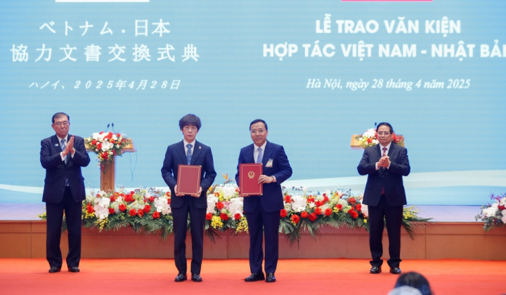 Việt Nam, Nhật Bản trao nhiều văn kiện hợp tác quan trọng
