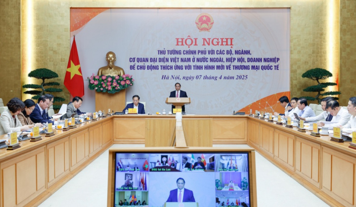 Thủ tướng: Quyết liệt triển khai 'bộ tứ chiến lược', chủ động thích ứng với tình hình mới của thương mại quốc tế