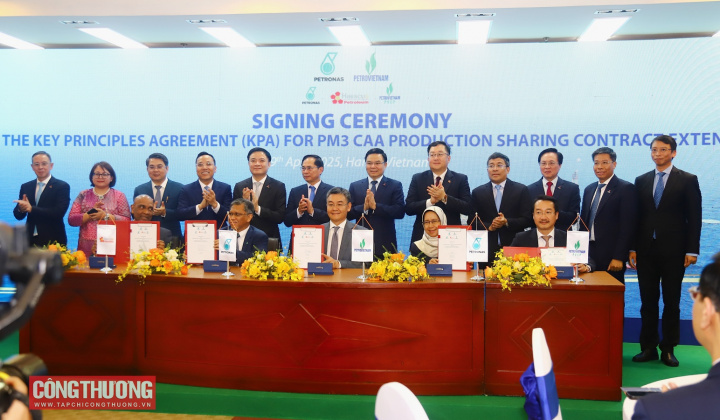 Petrovietnam và Petronas ký thỏa thuận nguyên tắc chính hợp đồng Dầu khí Lô PM3 CAA