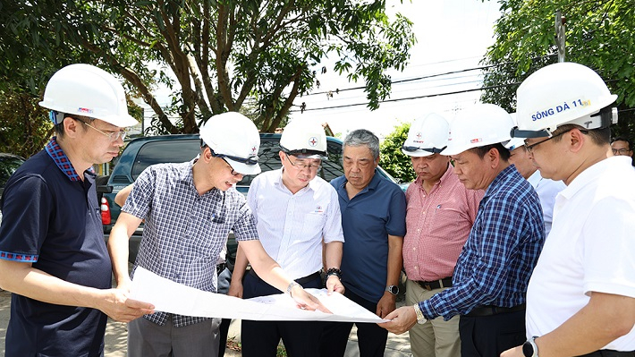 Hoàn thành giai đoạn 1 thi công đoạn tuyến đi chung 6 mạch của Dự án đường dây 500/220kV Nho Quan - Phủ Lý - Thường Tín