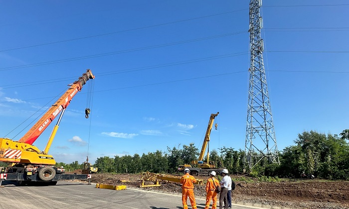 Truyền tải điện Đắk Lắk phối hợp đảm bảo tiến độ thi công đường tránh phía Đông TP. Buôn Ma Thuột