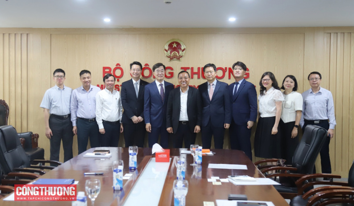 Hanwha Energy mong muốn tăng cường hợp tác trong các dự án điện khí LNG tại Việt Nam