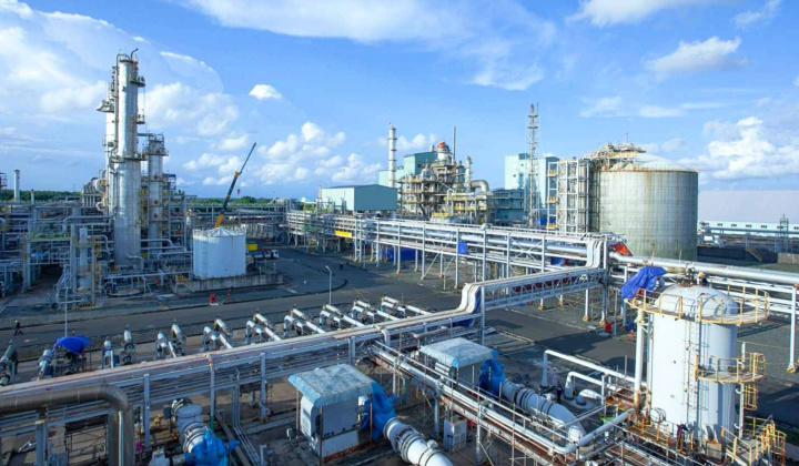 Đạm Cà Mau (DCM): Sản xuất khí công nghiệp, nghiên cứu xuất khẩu nông sản