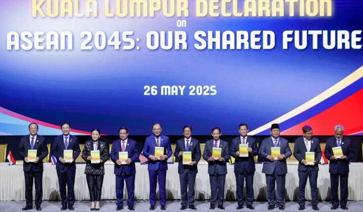 Các nhà Lãnh đạo ASEAN ký kết Tuyên bố Kuala Lumpur về “ASEAN 2045: Tương lai chung của chúng ta”