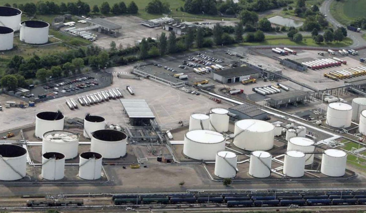 Giá xăng dầu hôm nay 6/5: Chạm đáy thấp nhất trong 4 năm