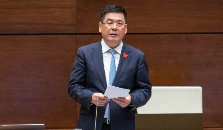 Bộ trưởng Nguyễn Hồng Diên phát biểu tiếp thu, giải trình tại phiên thảo luận về dự thảo Luật Hóa chất (sửa đổi)