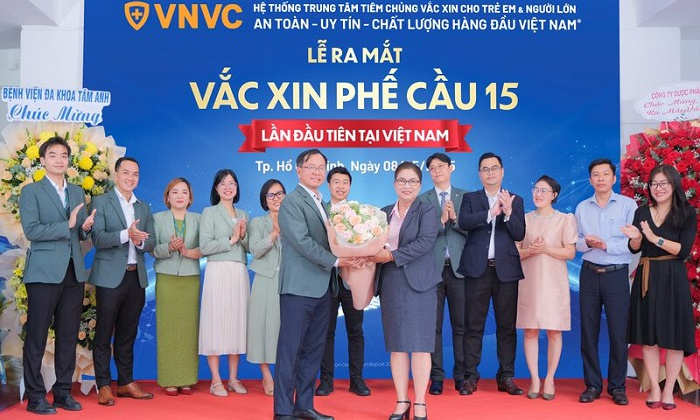 VNVC ra mắt và tiêm đầu tiên vắc xin phế cầu 15 tại Việt Nam