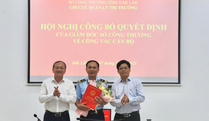 Tiếp nhận và bổ nhiệm Chi cục trưởng Chi cục QLTT tỉnh Đắk Lắk