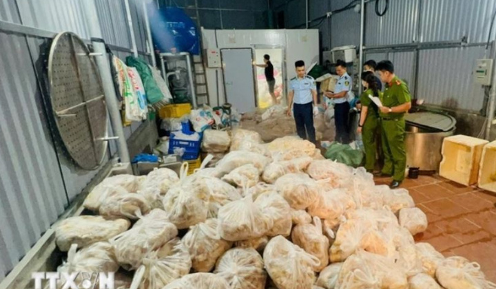 Hà Nội kiểm tra đột xuất hoạt động sản xuất, kinh doanh sữa