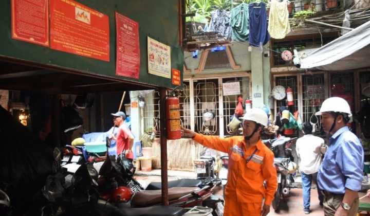 Điện lực thành phố Hà Nội khuyến cáo khách hàng sử dụng điện an toàn