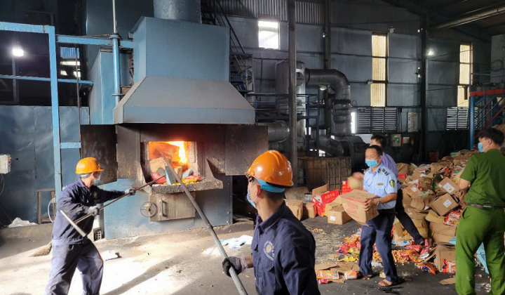 Phú Yên giám sát tiêu hủy hàng hóa vi phạm trị giá hơn 2,5 tỷ đồng