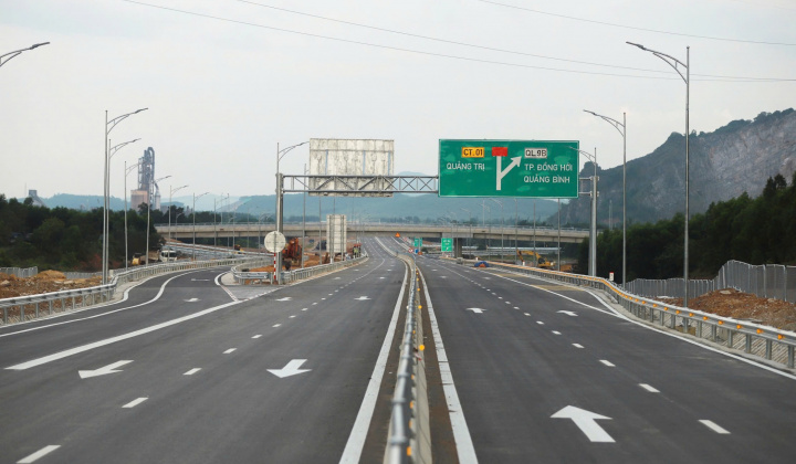 Đẩy nhanh tiến độ 5 dự án thành phần đường bộ cao tốc Bắc - Nam phía Đông