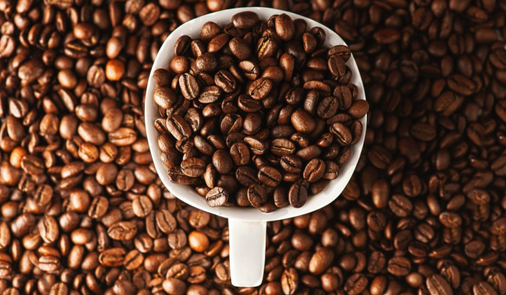 Giá cà phê hôm nay 18/6: Giá cà phê tiếp tục lao dốc, thủng mốc 110.000 đồng/kg