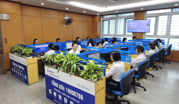 Trung tâm Chăm sóc khách hàng miền Bắc: 10 năm tận tâm phục vụ, bền bỉ đổi mới, kiến tạo giá trị