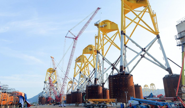 Dịch vụ Kỹ thuật Dầu khí (PVS): Xuất khẩu 33 chân đế điện gió ngoài khơi “khủng”