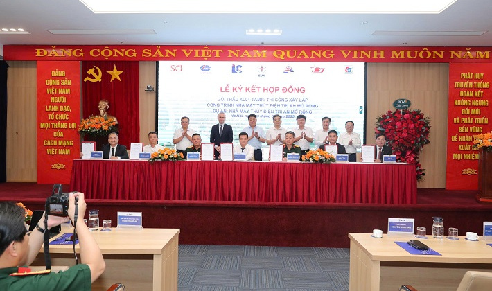 Ký hợp đồng gói thầu thi công xây lắp công trình Nhà máy Thủy điện Trị An mở rộng