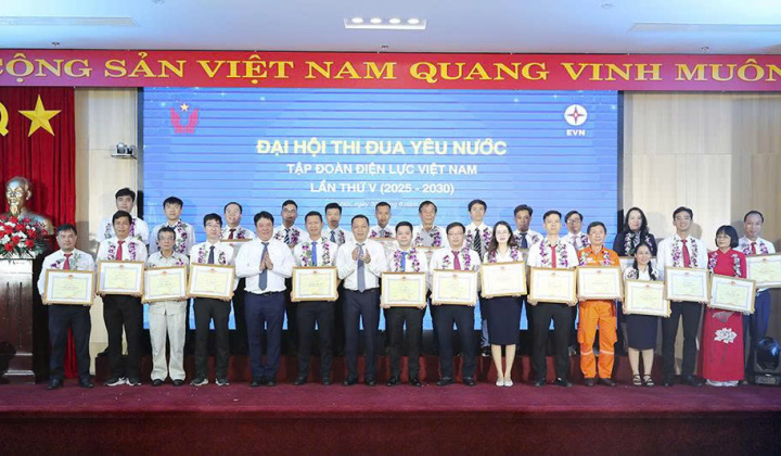 Đại hội Thi đua Yêu nước Tập đoàn Điện lực Việt Nam lần thứ V: Nơi bản lĩnh người thợ điện tỏa sáng