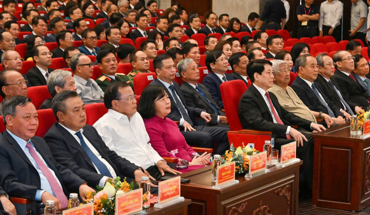 Hà Nội công bố danh sách lãnh đạo chủ chốt tại 126 xã, phường mới thành lập