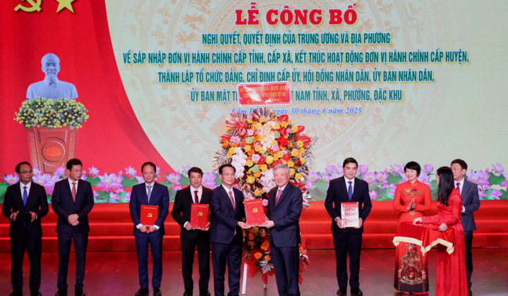 Lâm Đồng công bố Nghị quyết, Quyết định về sáp nhập đơn vị hành chính