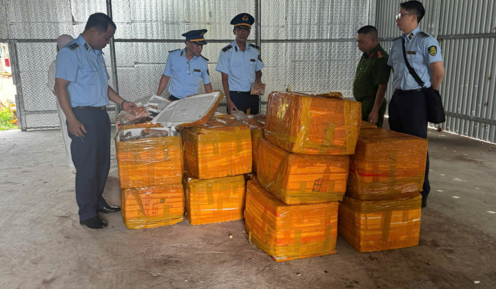 Phát hiện hơn 1 tấn trứng gà non chưa rõ xuất xứ ở Quảng Ninh