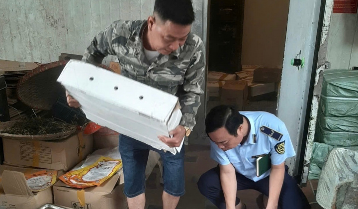 Phát hiện nhiều vi phạm an toàn thực phẩm tại cơ sở sản xuất ở Ba Vì