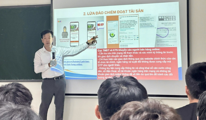 Nâng cao hiểu biết về quy định pháp luật chuyên ngành cho sinh viên ngành Thương mại điện tử