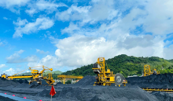 TKV: Thúc đẩy sản xuất tại các đơn vị kho vận, sàng tuyển, tiêu thụ than